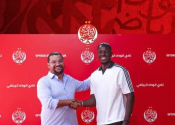 يوسوفو دايو في الوداد.. خبرة دفاعية في مواجهة اختبار عامل السن
