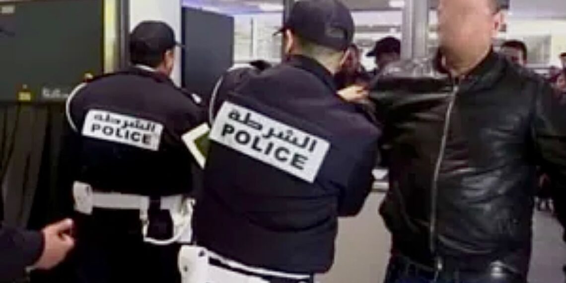 وثائق مزورة للإقامة بالمغرب تقود إلى تفكيك شبكة جزائرية