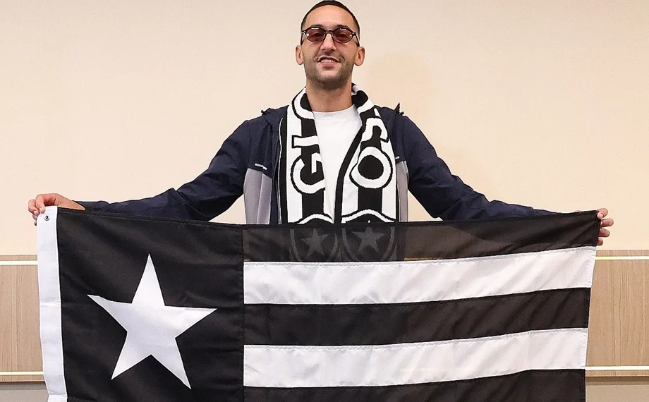 زياش يصل البرازيل تمهيدا لبدء مغامرته الجديدة مع بوتافوغو